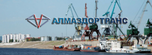 Ленский речной порт работает в круглогодичном режиме осуществляет переработку грузов и предоставляет для зимнего отстоя и ремонта судов свой собственный затон